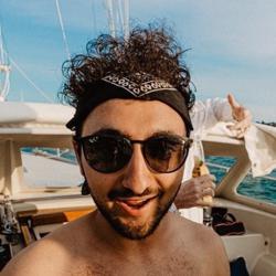 Clubhouse profile picture for @souz