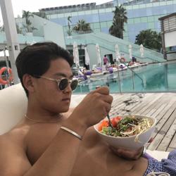 Oskar Robertsson Clubhouse