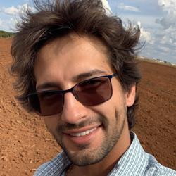 Arthur Queiroz Clubhouse