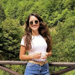 Buket Ugurtay Clubhouse