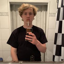 Clubhouse profile picture for @slipping