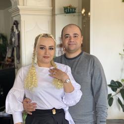 Elnaz Derakhshan Clubhouse