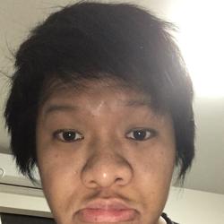 ว่าน อิอิ Clubhouse