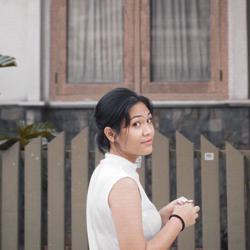 Trixie Bianca Clubhouse