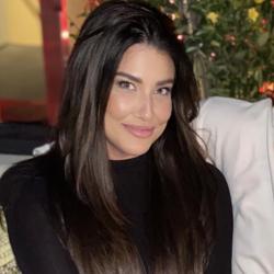 Lindsey Holland Clubhouse