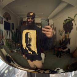 Clubhouse profile picture for @unavailable
