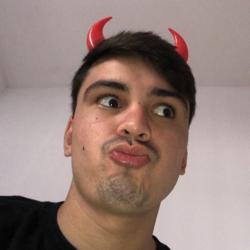 Clubhouse profile picture for @paocomovo